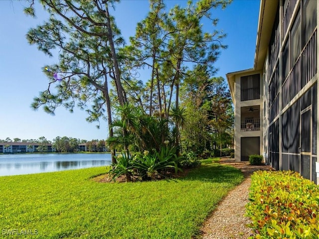 view of yard featuring a water view