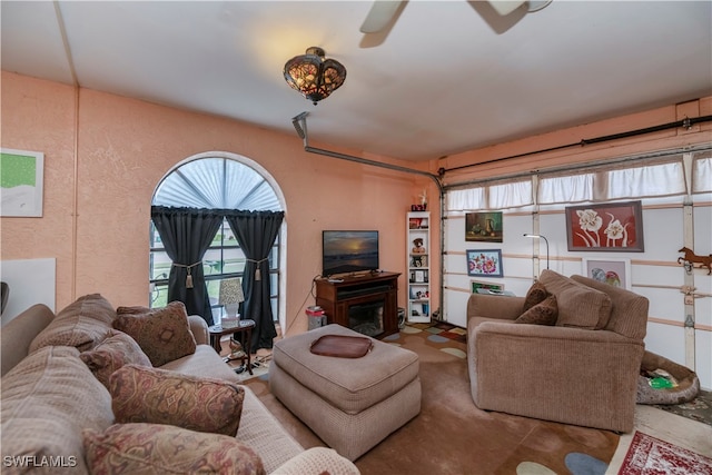 living room featuring ceiling fan