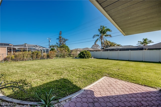 view of yard with a patio area