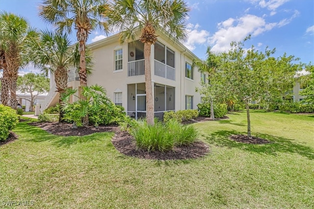 exterior space featuring a lawn