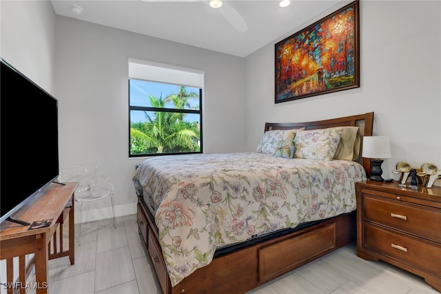 bedroom with ceiling fan