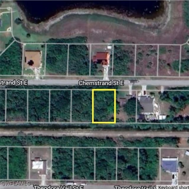 Listing photo 2 for 724 Chemstrand St E, Lehigh Acres FL 33974