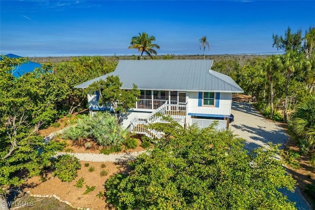 view of front of property