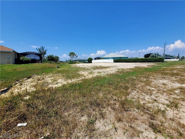 Listing photo 3 for 2307 NW 18th Ter, Cape Coral FL 33993