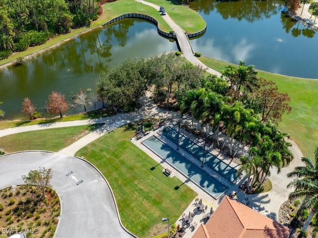 bird's eye view with a water view