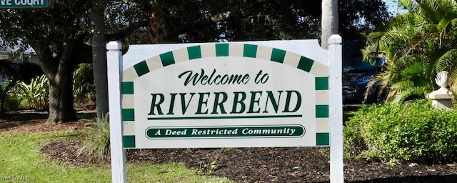 view of community / neighborhood sign