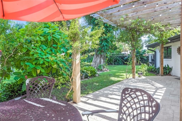 view of patio featuring a pergola