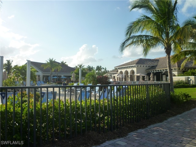 view of swimming pool