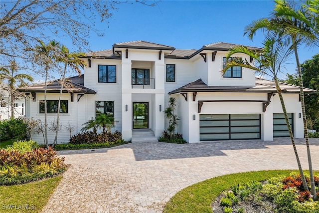 view of front facade with a garage