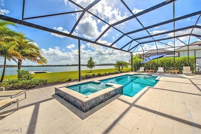 view of swimming pool featuring an in ground hot tub, a water view, a lanai, and a patio area