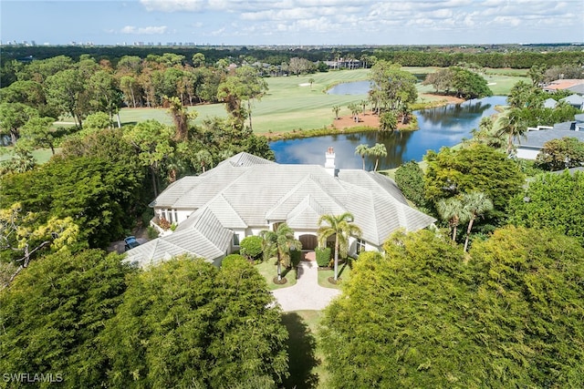 bird's eye view with a water view