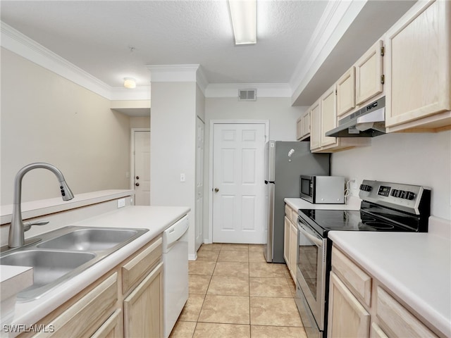 kitchen with stainless steel appliances, sink, crown molding, light brown cabinetry, and a textured ceiling