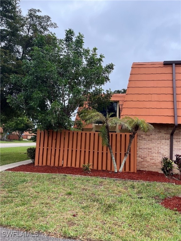 view of yard with fence