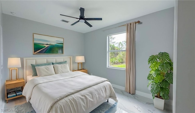 bedroom with ceiling fan