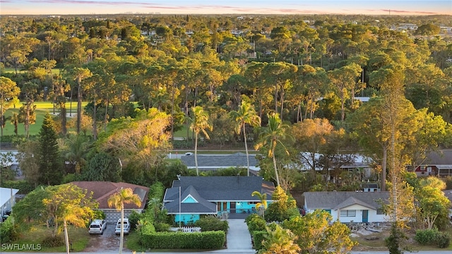 view of aerial view at dusk