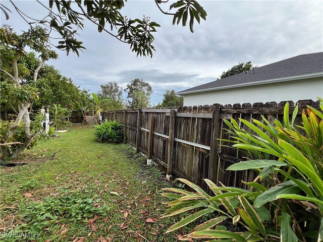 4895 Golfview Blvd, Lehigh Acres, FL 33973 - view of fenced backyard