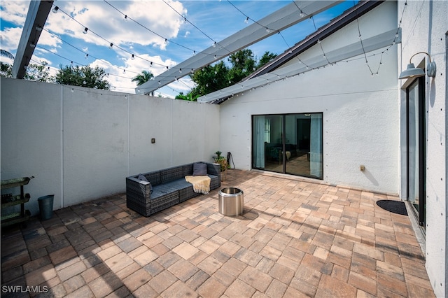 view of patio featuring an outdoor hangout area