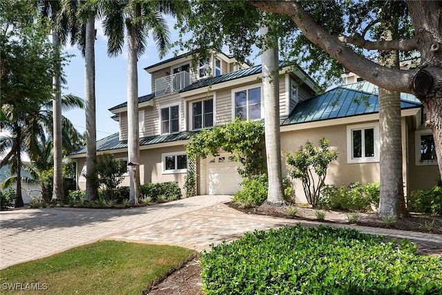 view of front of home featuring a garage