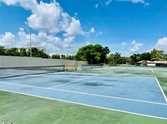 4301 Island Cir Unit 2, Fort Myers, FL 33919 - view of tennis court