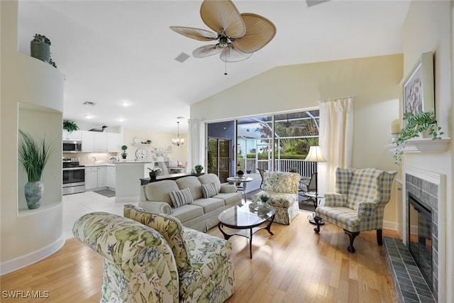 Listing photo 2 for 143 Tahiti Cir, Naples FL 34113