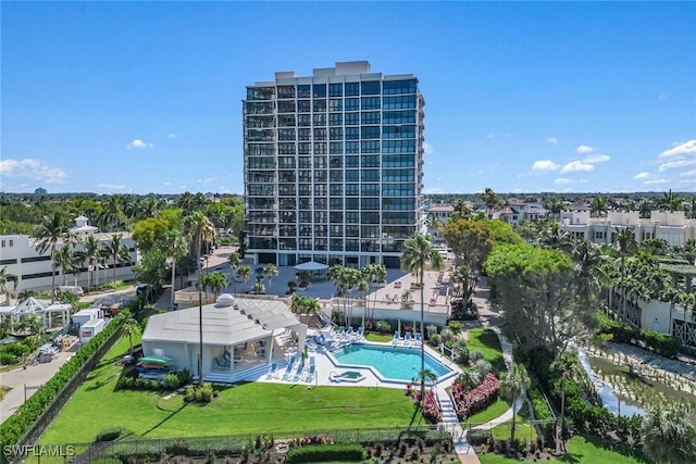 4031 Gulf Shore Blvd N Unit 95, Naples, FL 34103 - bird's eye view of a pool area