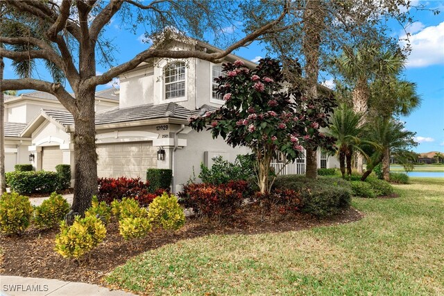 view of front of house with a front yard