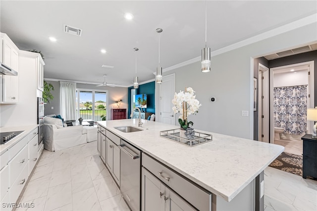 kitchen with dishwasher, sink, an island with sink, ceiling fan, and decorative light fixtures