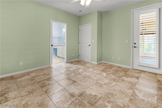 empty room with ceiling fan