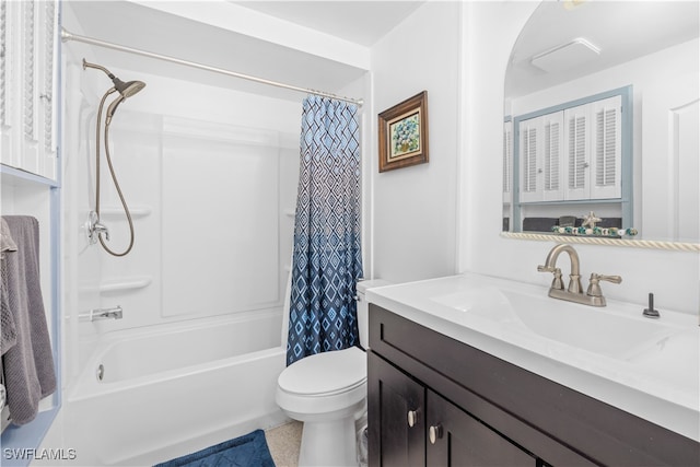 full bathroom featuring shower / tub combo with curtain, vanity, and toilet