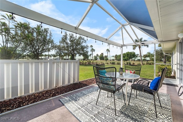 view of sunroom / solarium