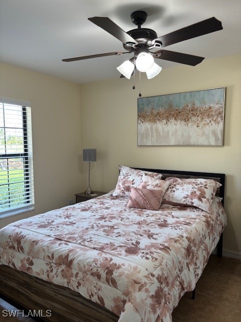 bedroom featuring ceiling fan