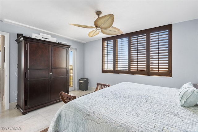 bedroom featuring ceiling fan