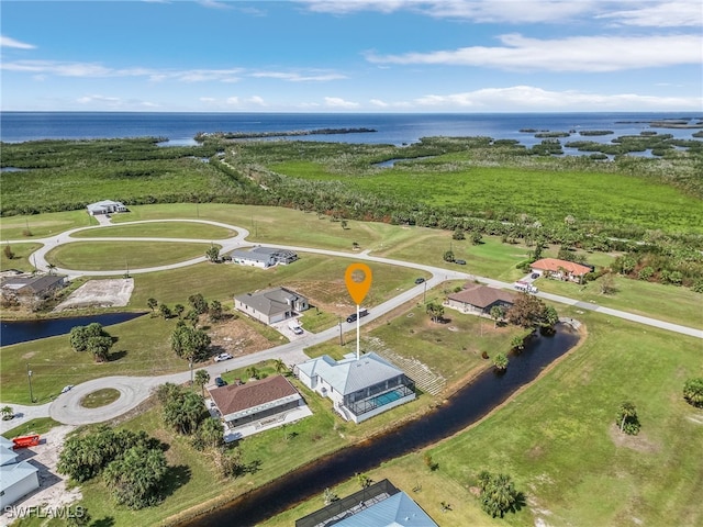 bird's eye view featuring a water view