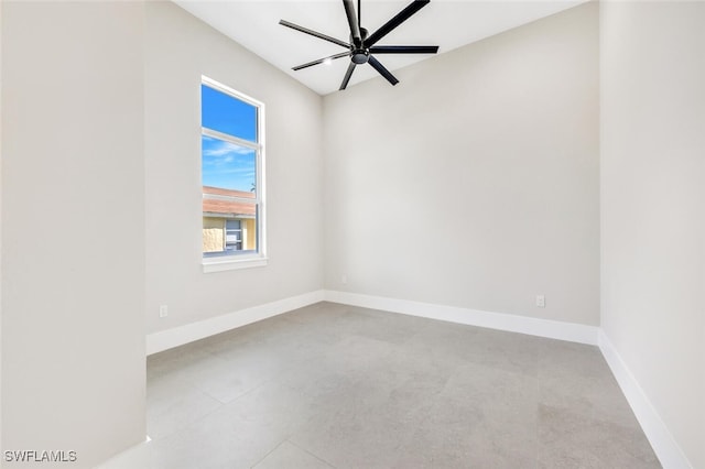 empty room with ceiling fan