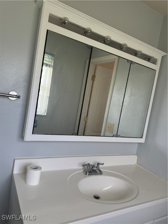 bathroom featuring sink