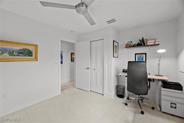 office featuring ceiling fan