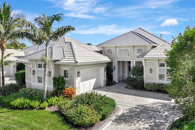 view of front of home featuring a garage