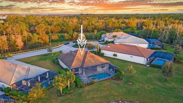 view of aerial view at dusk