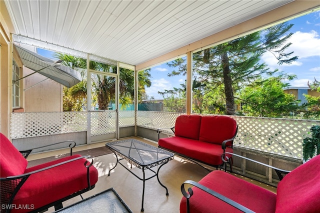 view of sunroom / solarium