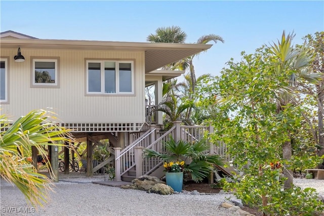 view of front of home with a carport