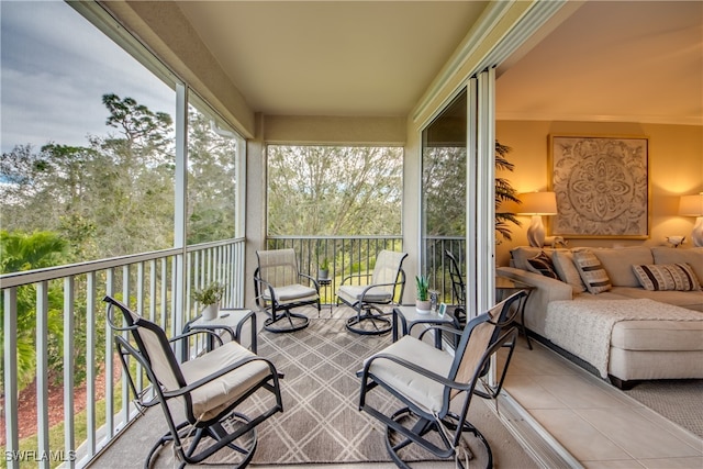 view of sunroom / solarium