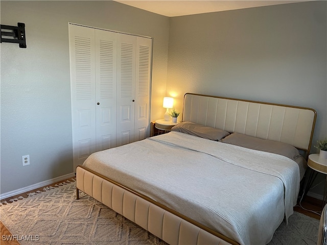 bedroom with a closet