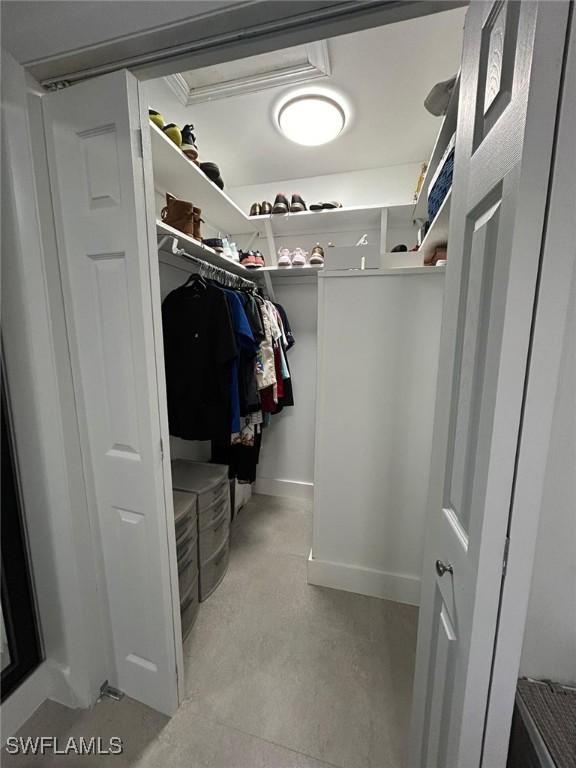 view of walk in closet