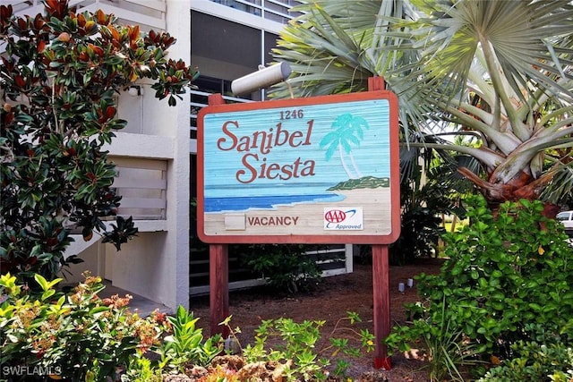 view of community / neighborhood sign