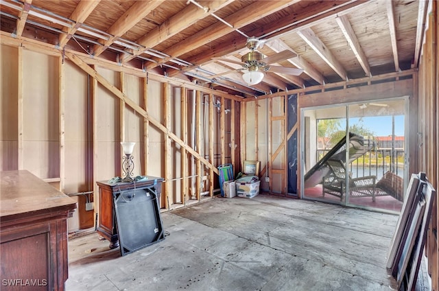 miscellaneous room with ceiling fan