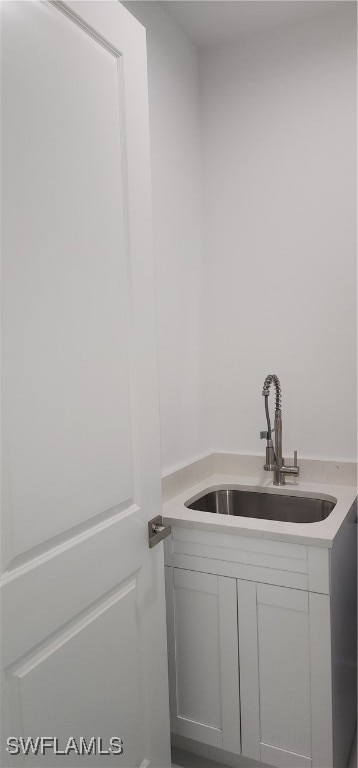 bathroom with sink