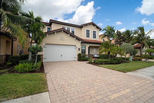 view of front of property with a front lawn