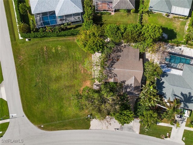 120 Sand Hill St, Marco Island, FL 34145 - bird's eye view of a pool area