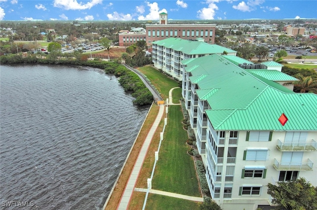 bird's eye view with a water view