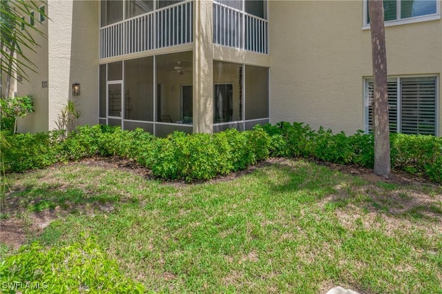 exterior space featuring a yard